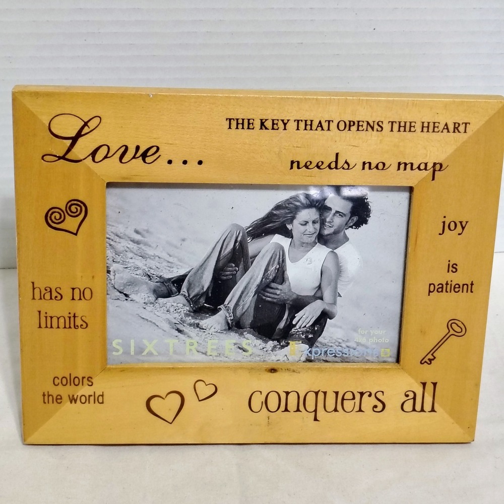 SixTrees Love Wood Expression Photo Frame 4x6 Rustic Romantic‎ Home Decor